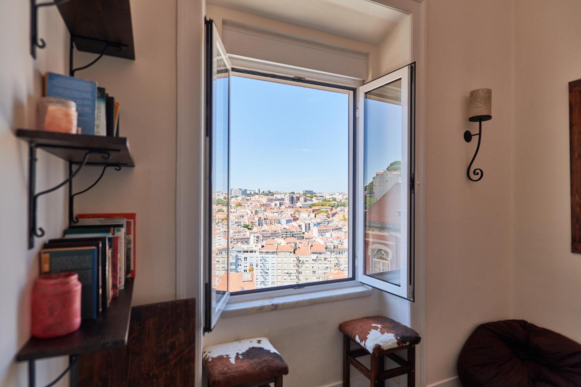 The Sunset Nest Apartment Lissabon
